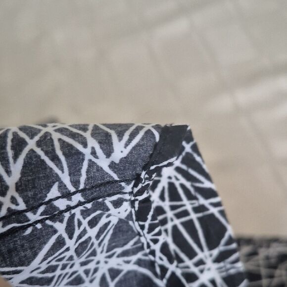 Guess Monochrome Patterned Shirt - Picture 9 of 16